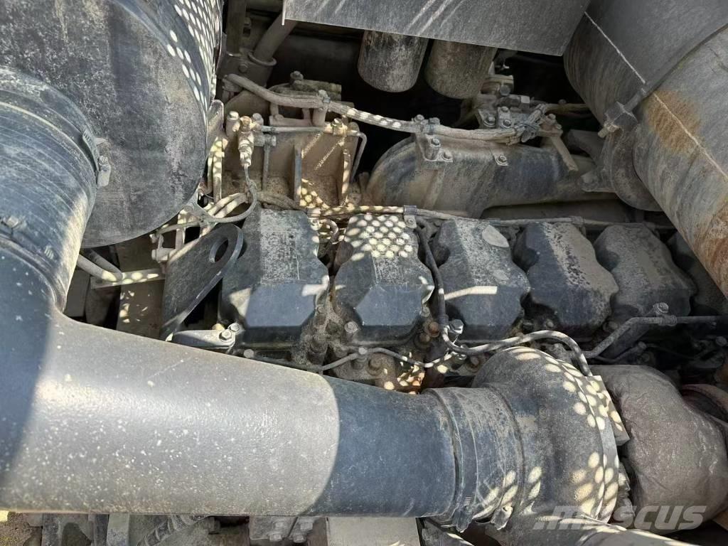 Komatsu PC 850-8 Amfibi Ekskavatörler