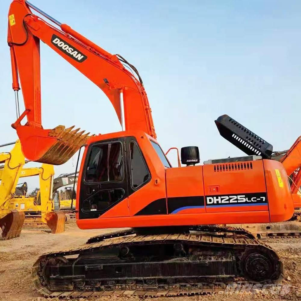 Doosan DH 225 LC-7 Paletli ekskavatörler