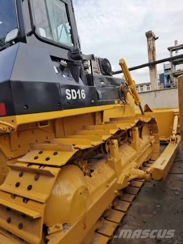 Shantui SD 16 Paletli dozerler