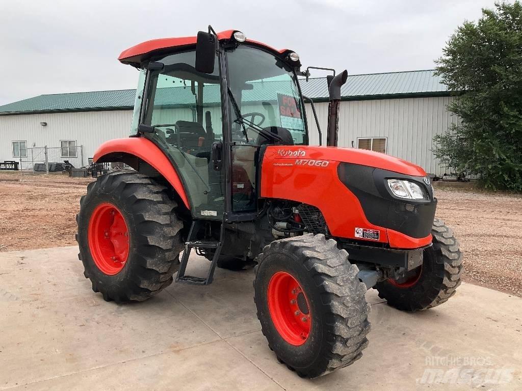 Kubota M 7060 Traktörler