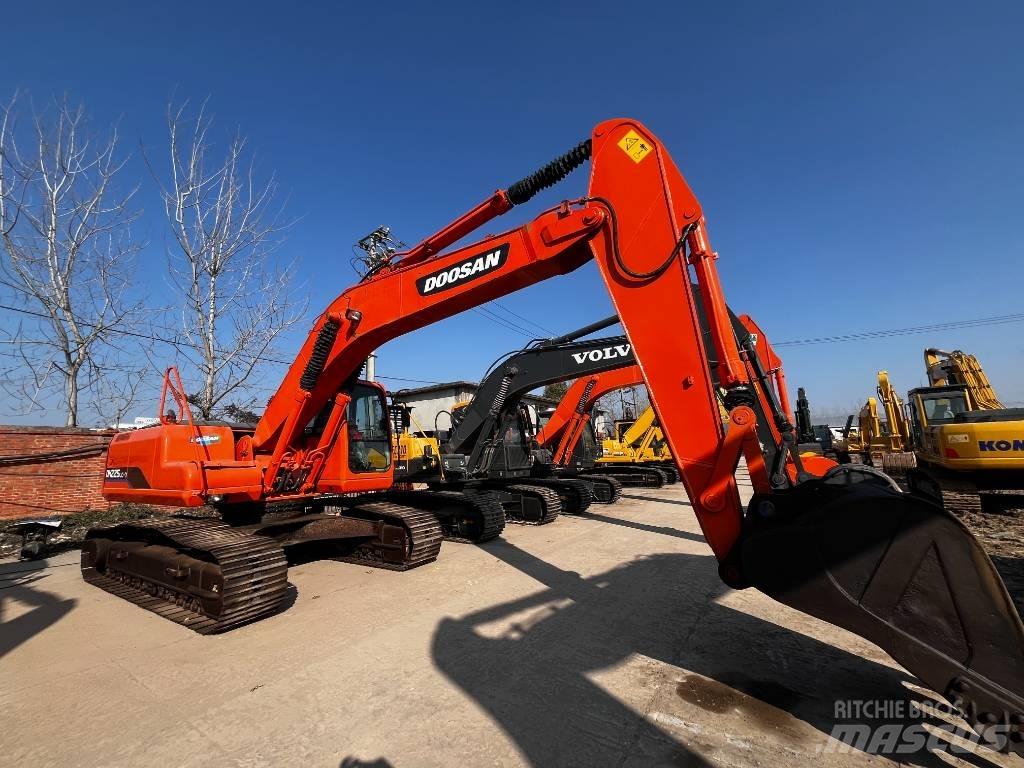 Doosan DH 225 LC-7 Paletli ekskavatörler