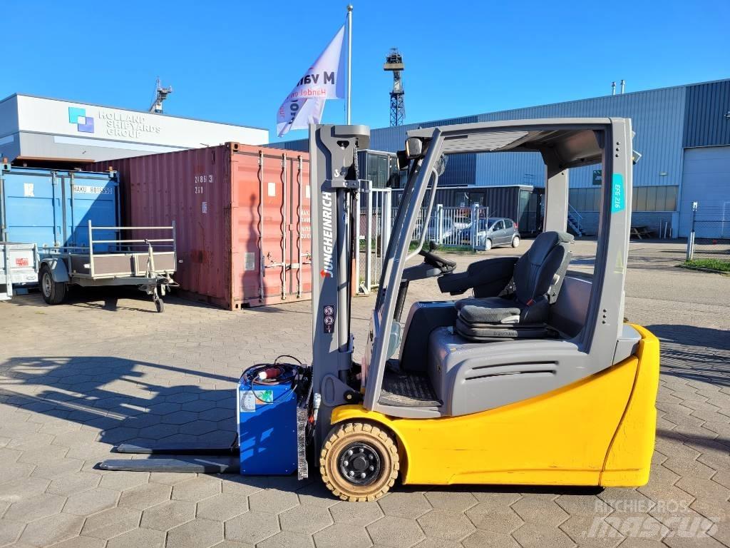 Jungheinrich EFG 216 Elektrikli forkliftler