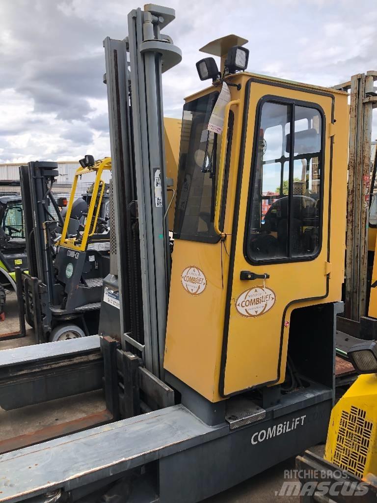 Combilift C 3000 Sideloader - dört yönlü forkliftler