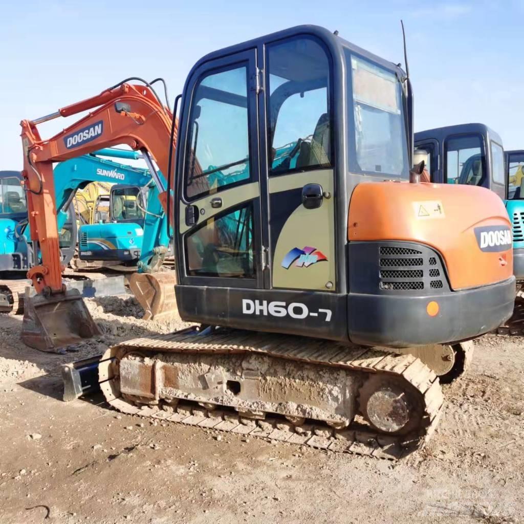 Doosan DH60-7 Paletli ekskavatörler