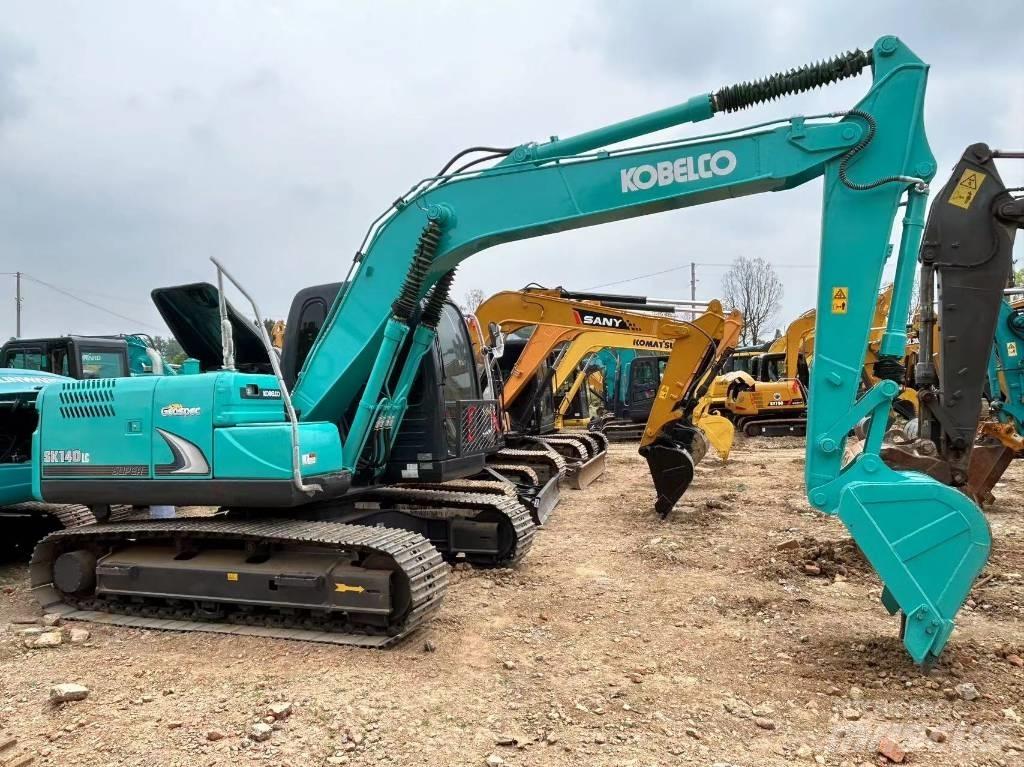Kobelco SK140-8 Paletli ekskavatörler