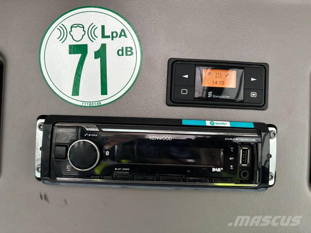 Volvo ECR 235 E Paletli ekskavatörler