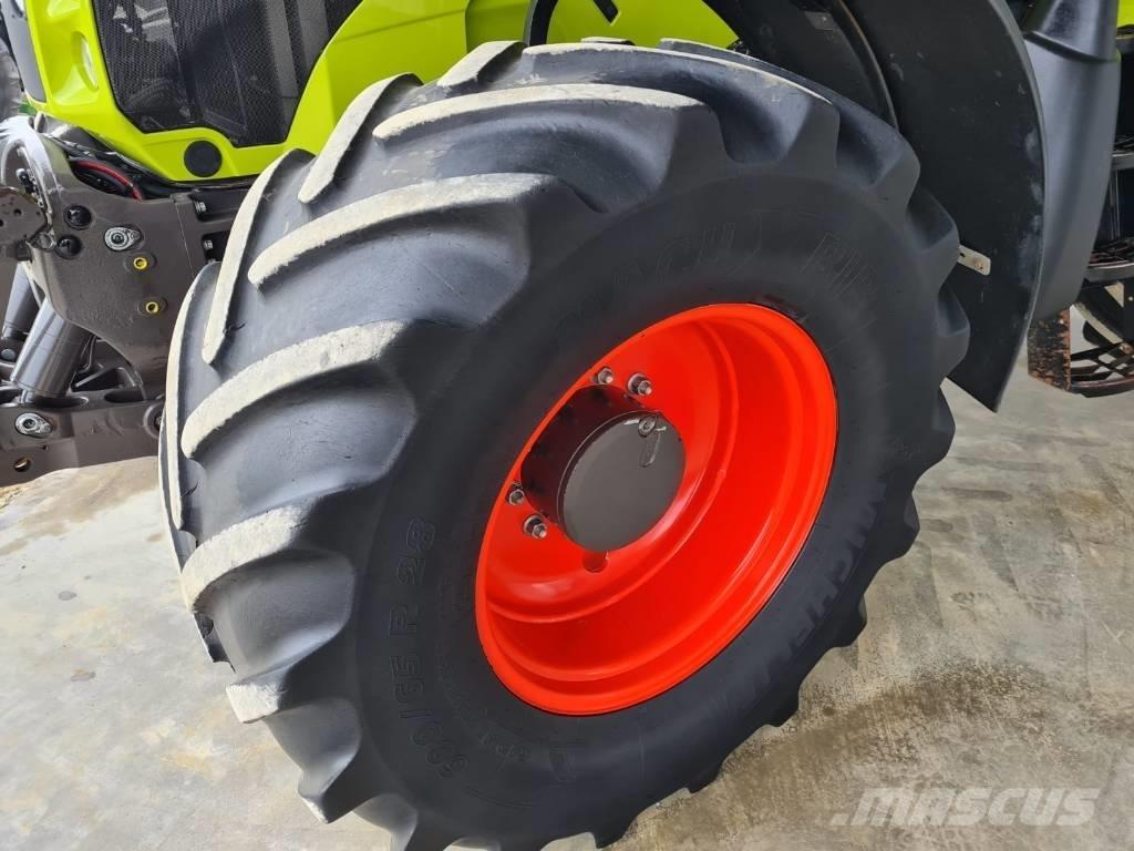 CLAAS Axion 850 CIS Traktörler