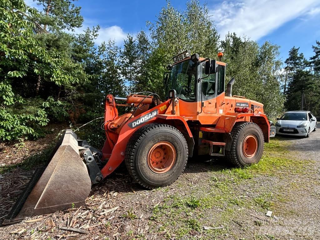 Doosan DL 250Z Tekerlekli yükleyiciler