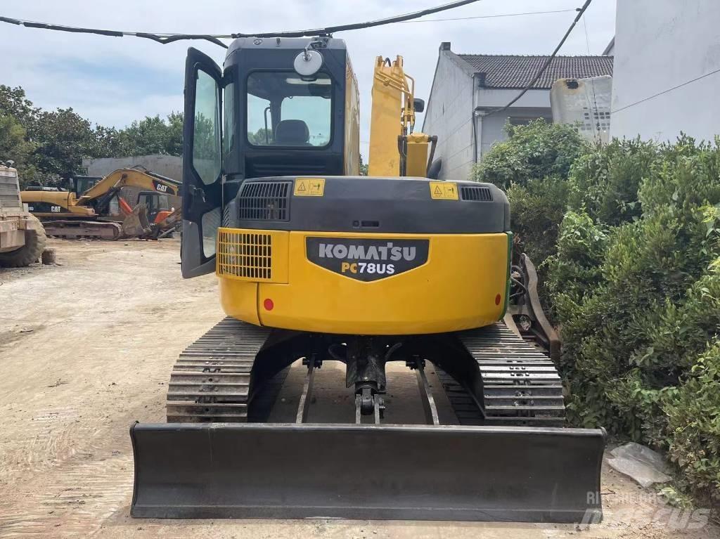 Komatsu 78 Paletli ekskavatörler
