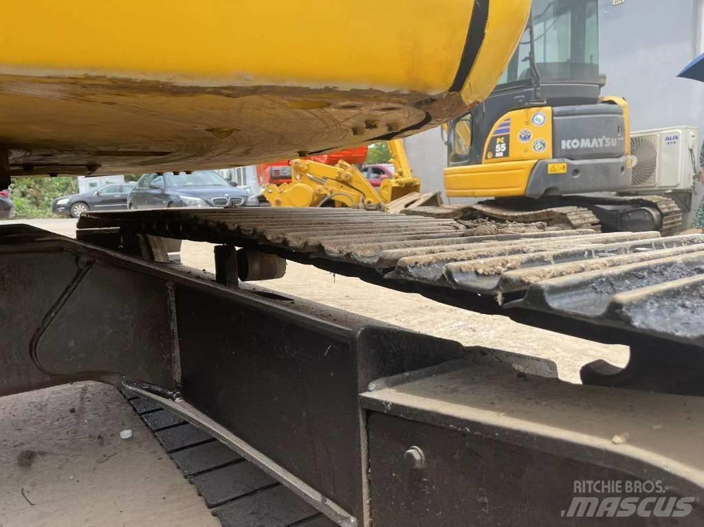 Komatsu 78 Paletli ekskavatörler