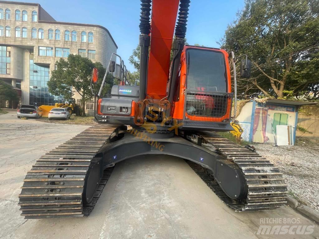 Doosan DX 300 Paletli ekskavatörler