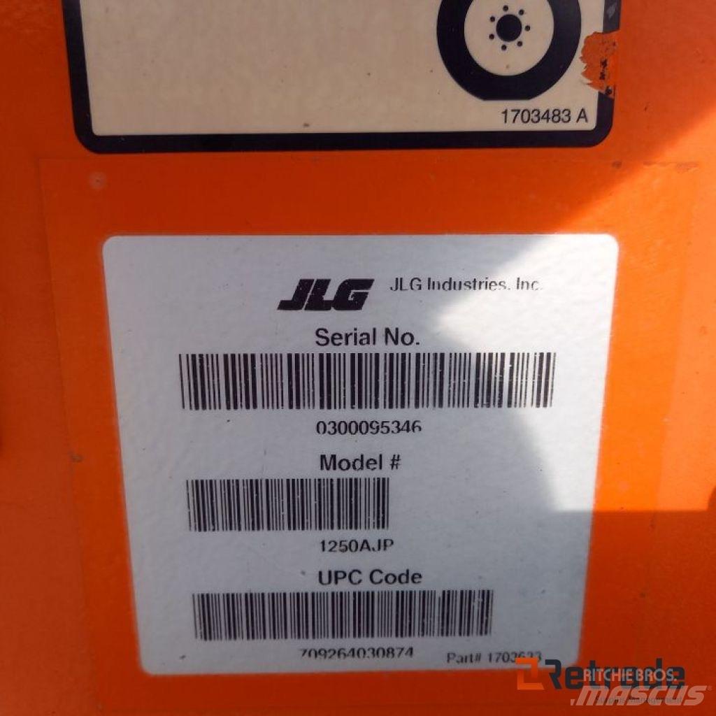 JLG 1250 AJP Körüklü personel platformları