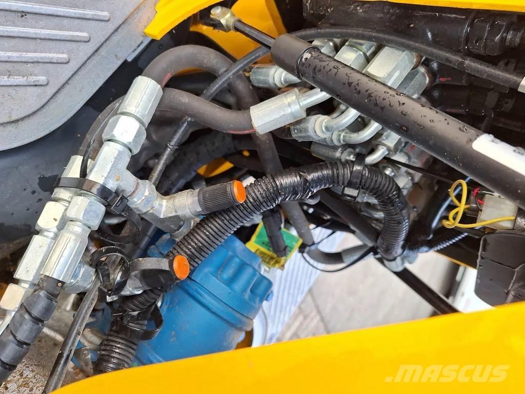 JCB 8008 CTS Mini ekskavatörler, 7 tona dek