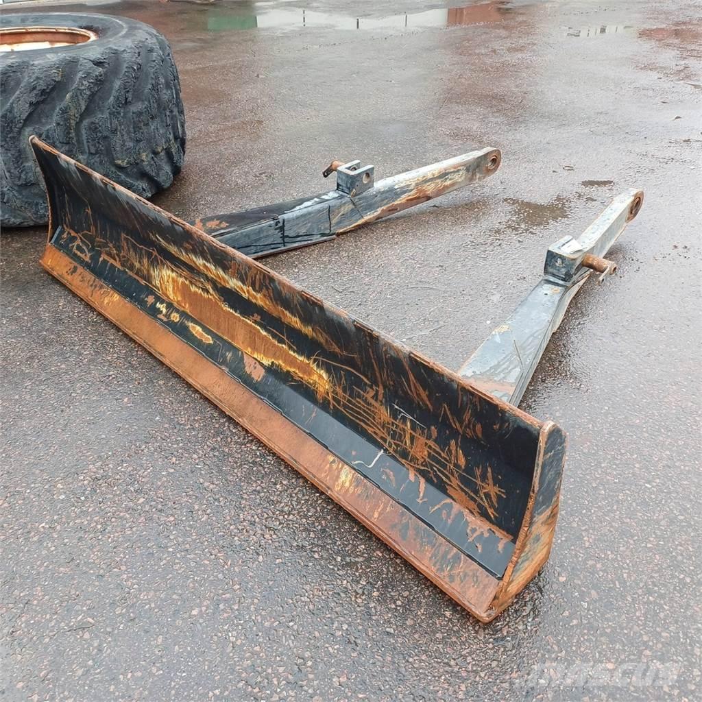  komatu 895 Diger parçalar