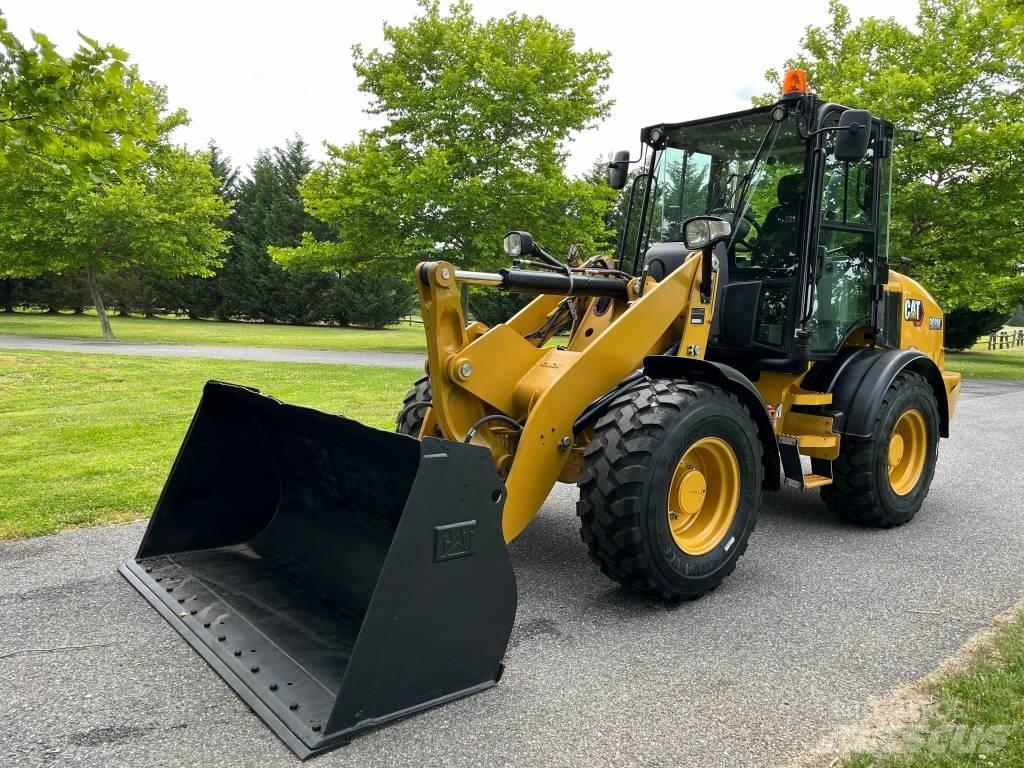 CAT 908M Tekerlekli yükleyiciler