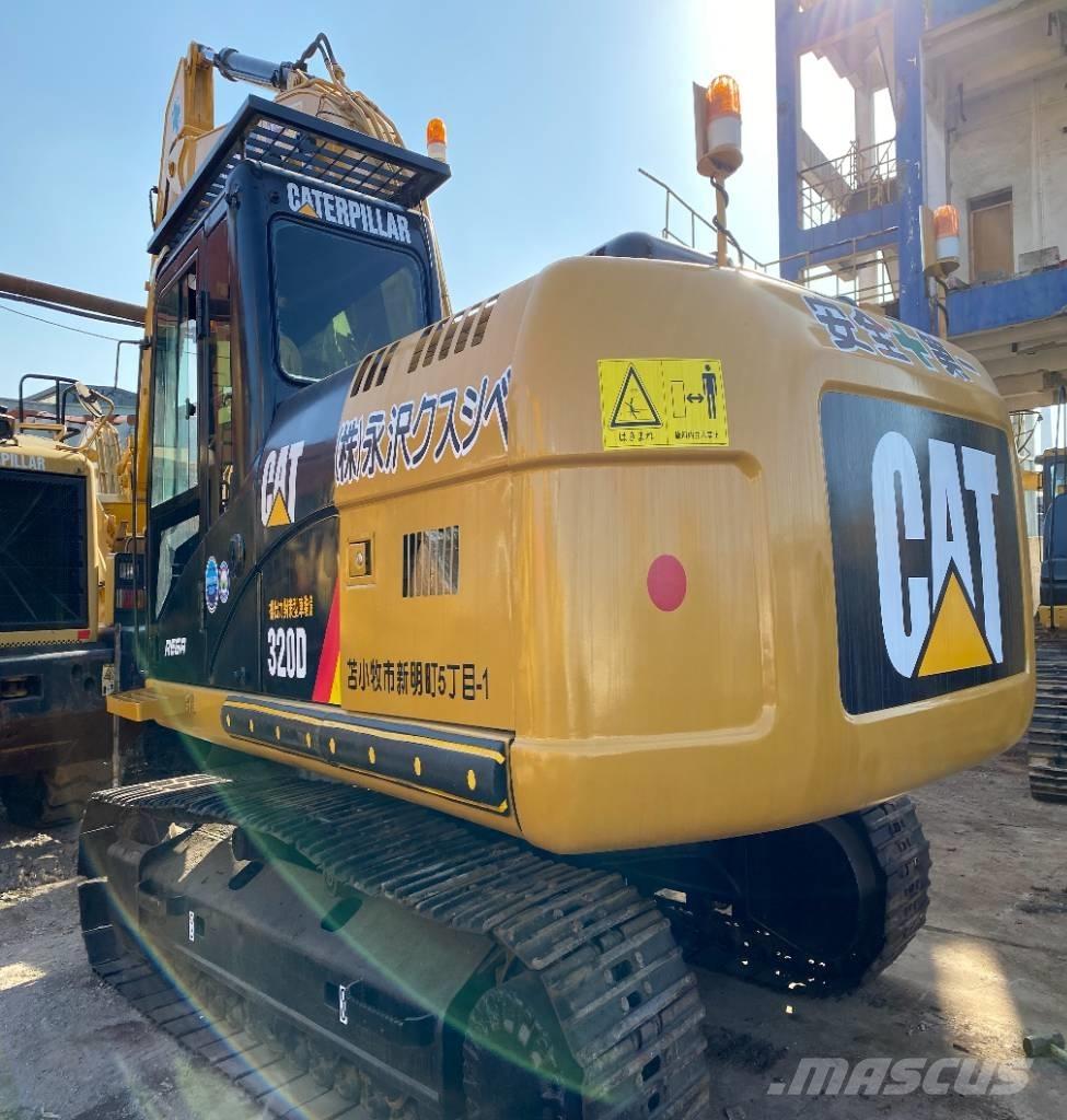 CAT 320 D Paletli ekskavatörler