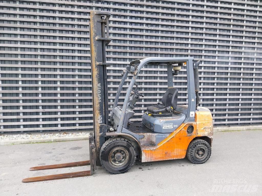Toyota 25 Dizel forkliftler
