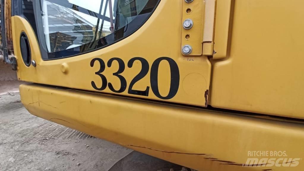 Komatsu PC240NLC-8 Paletli ekskavatörler