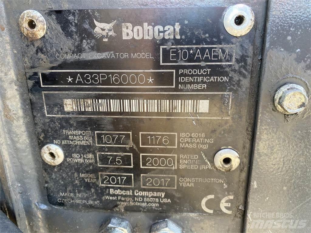 Bobcat E10 Lastik tekerli ekskavatörler
