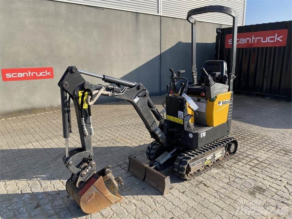 Bobcat E10 Lastik tekerli ekskavatörler