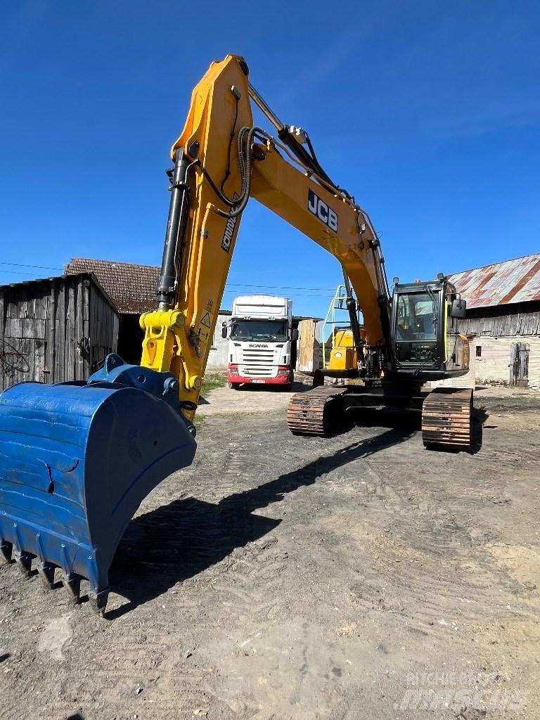 JCB JS 220 LC Paletli ekskavatörler