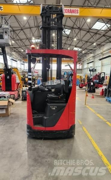 Manitou 8FBRE16 Akülü depo ekipmanları