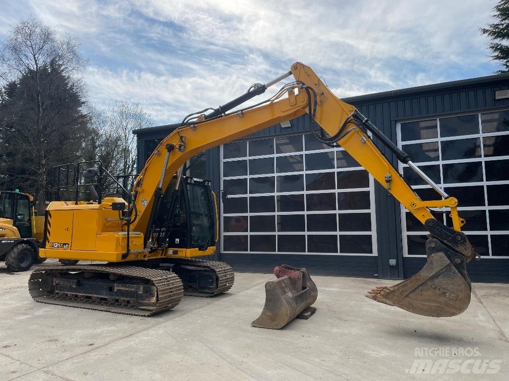 JCB 131 X Paletli ekskavatörler