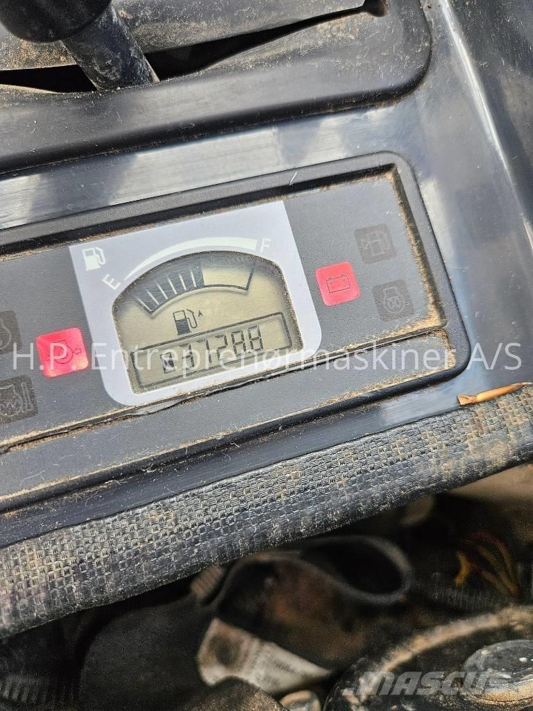 Hitachi ZX 26 U-6 CR Mini ekskavatörler, 7 tona dek