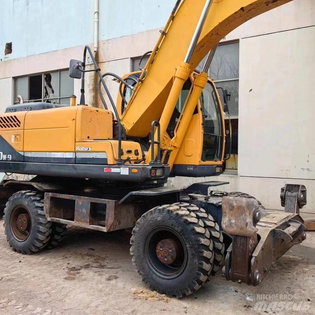 Hyundai 210-9 Lastik tekerli ekskavatörler