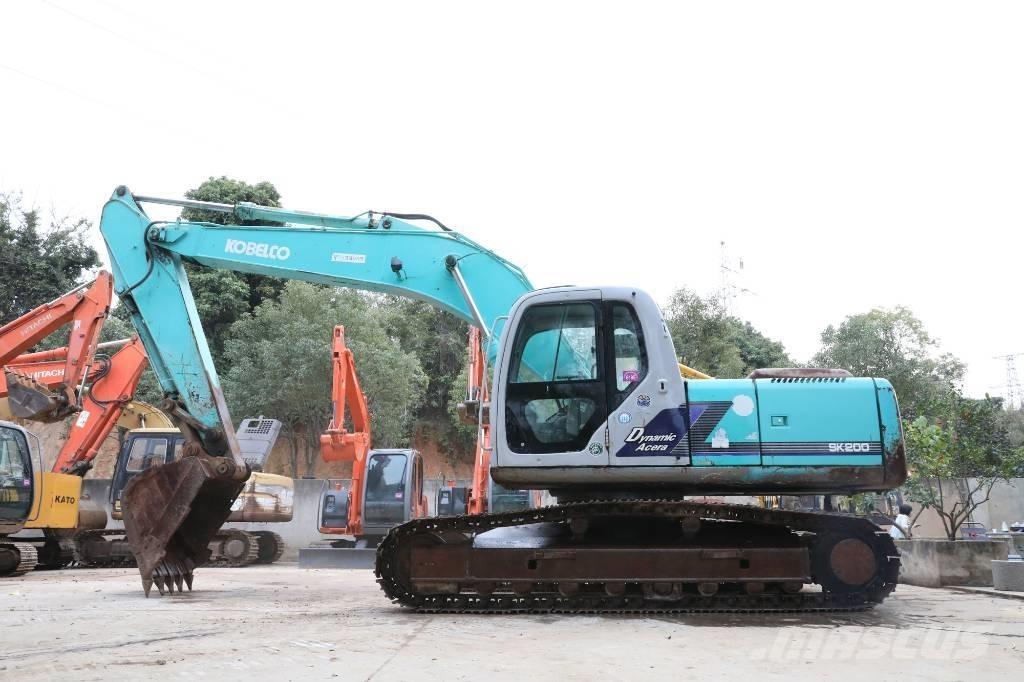 Kobelco SK 200-5 Paletli ekskavatörler