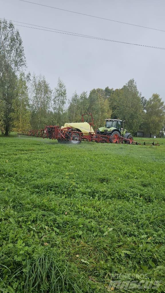 Hardi Navigator 4000 Çekilir pülverizatörler