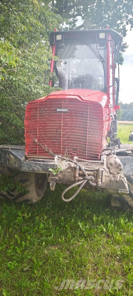 Komatsu 845 Tomruk yükleyici traktörler