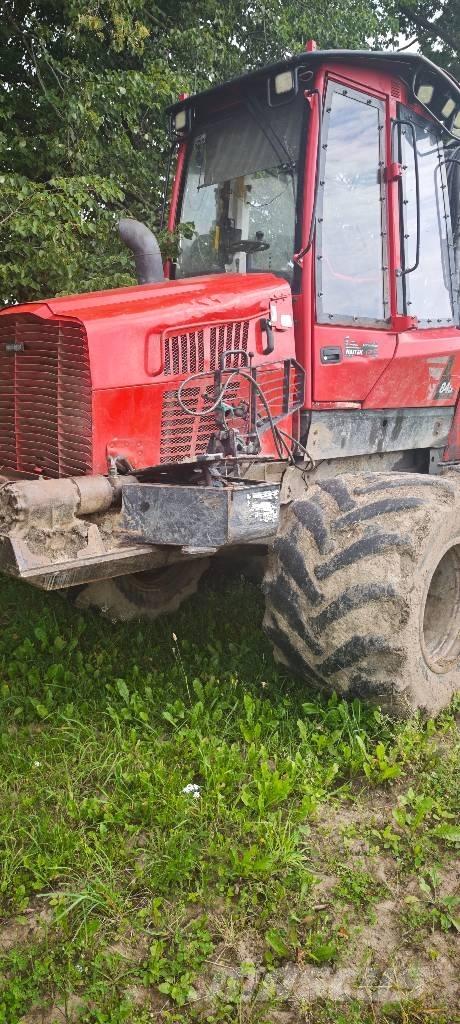 Komatsu 845 Tomruk yükleyici traktörler