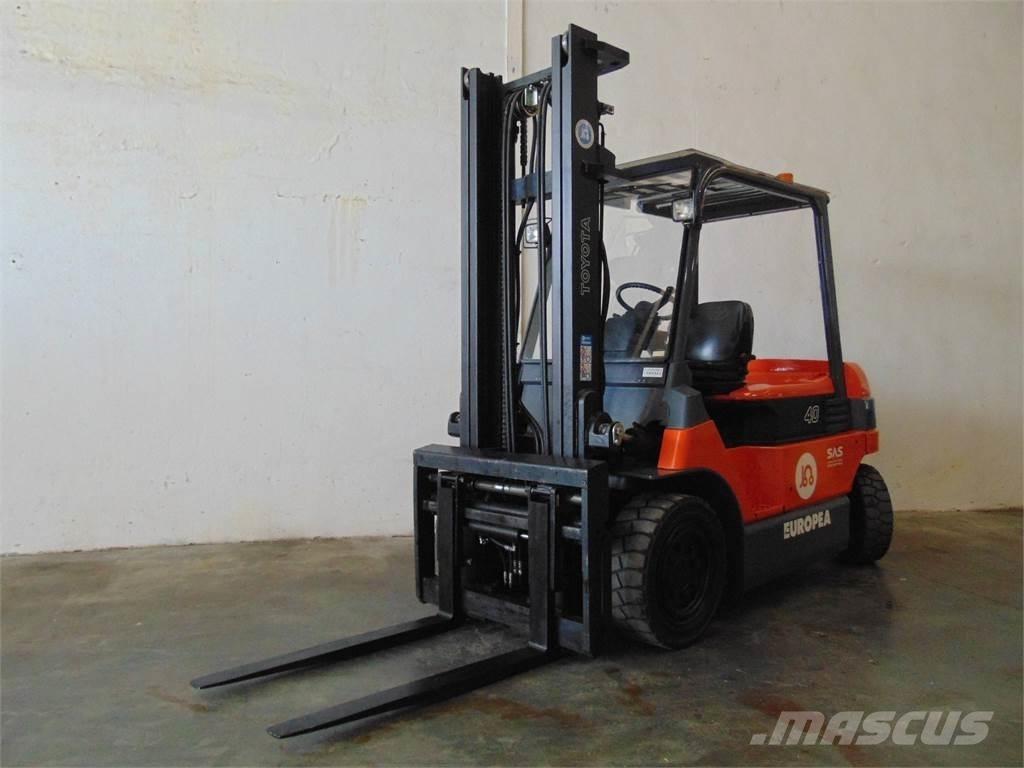 Toyota 7FBMF40 Elektrikli forkliftler