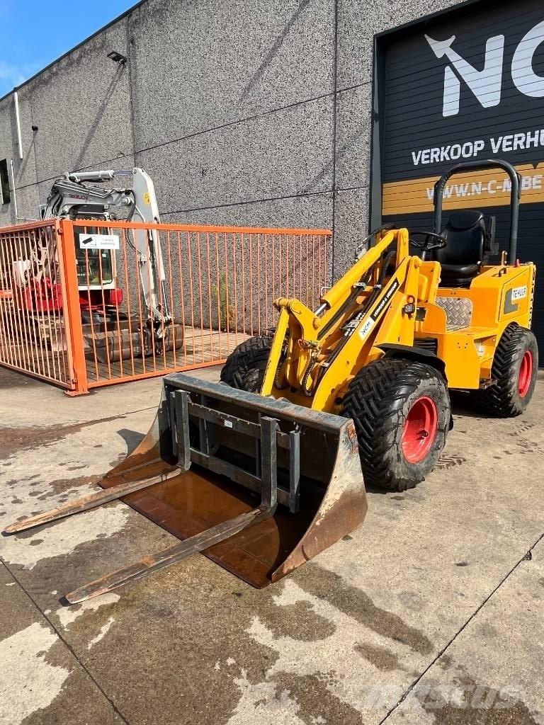 Knikmops KM 250 Tekerlekli yükleyiciler