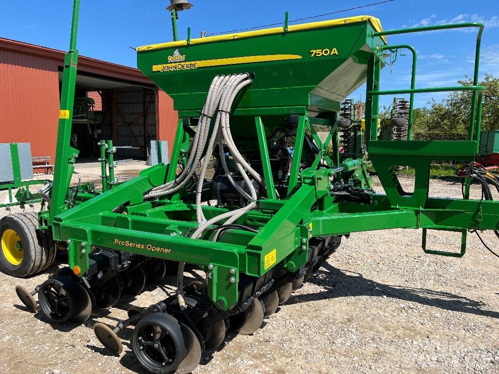 John Deere 750 A Mibzerler