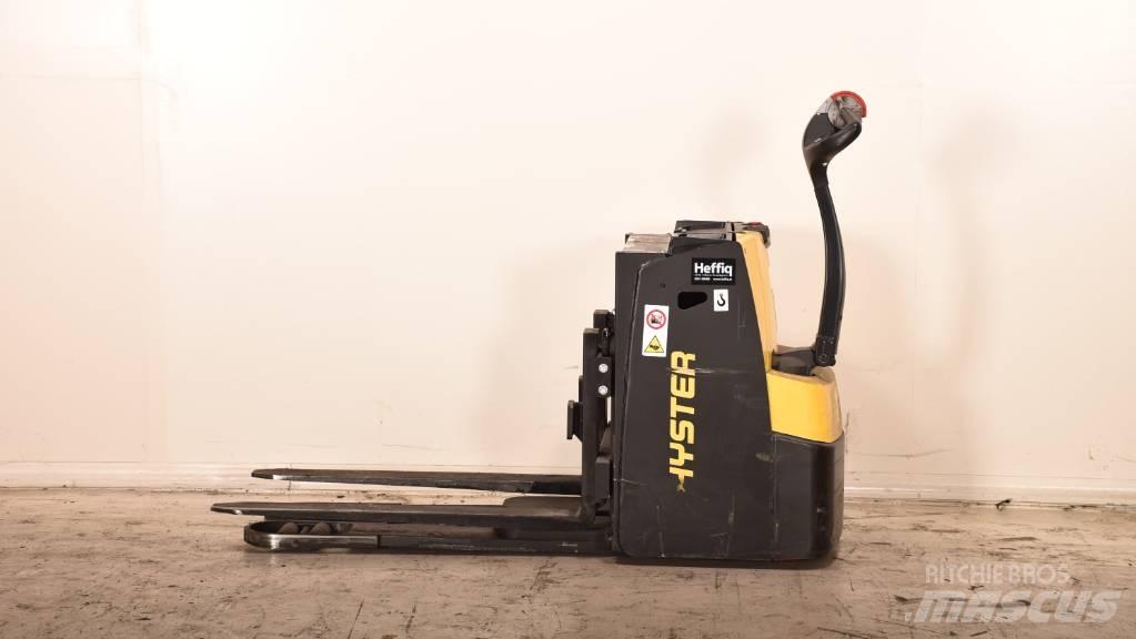 Hyster S2.4HBE Düsük seviye kaldirici
