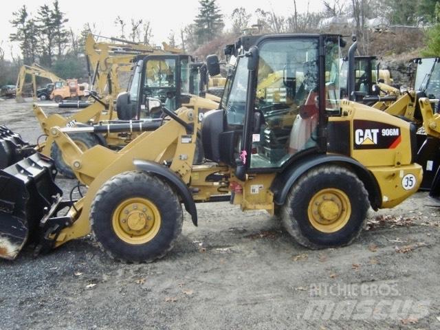 CAT 906 M Tekerlekli yükleyiciler