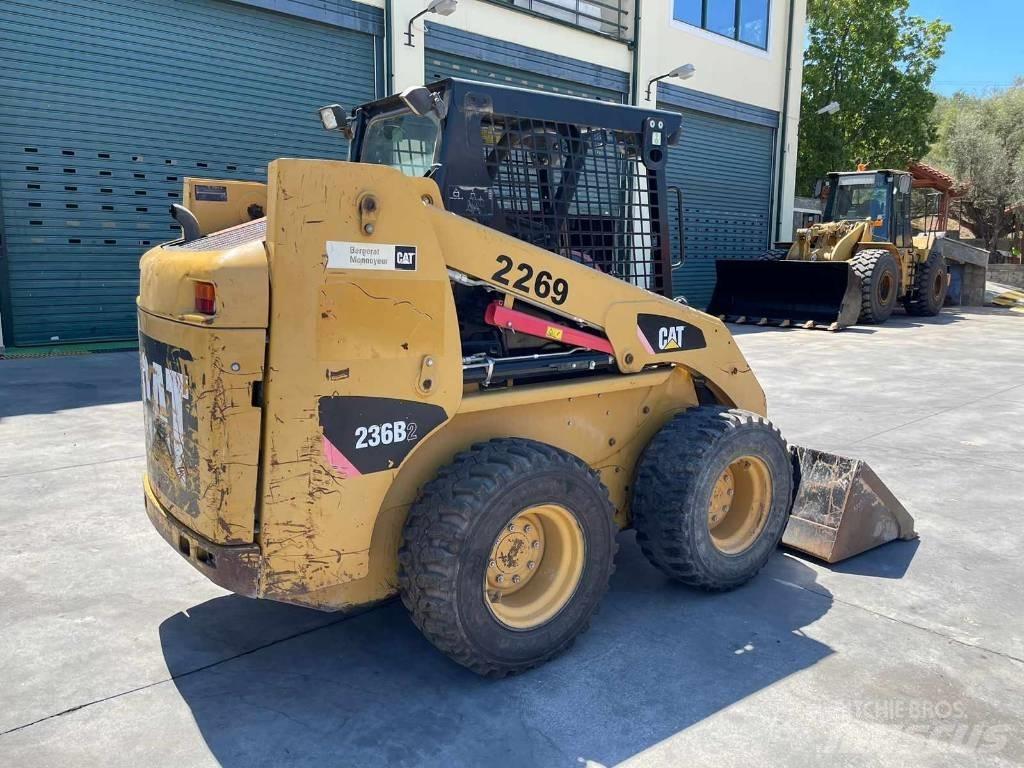 CAT 236 B Skid steer loderler