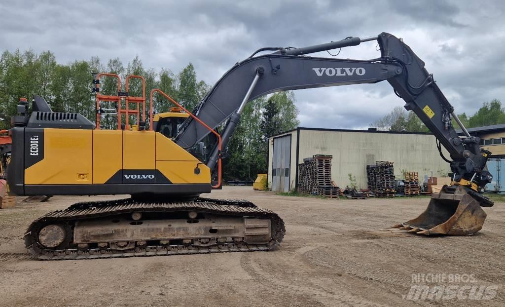 Volvo EC 300 EL Paletli ekskavatörler