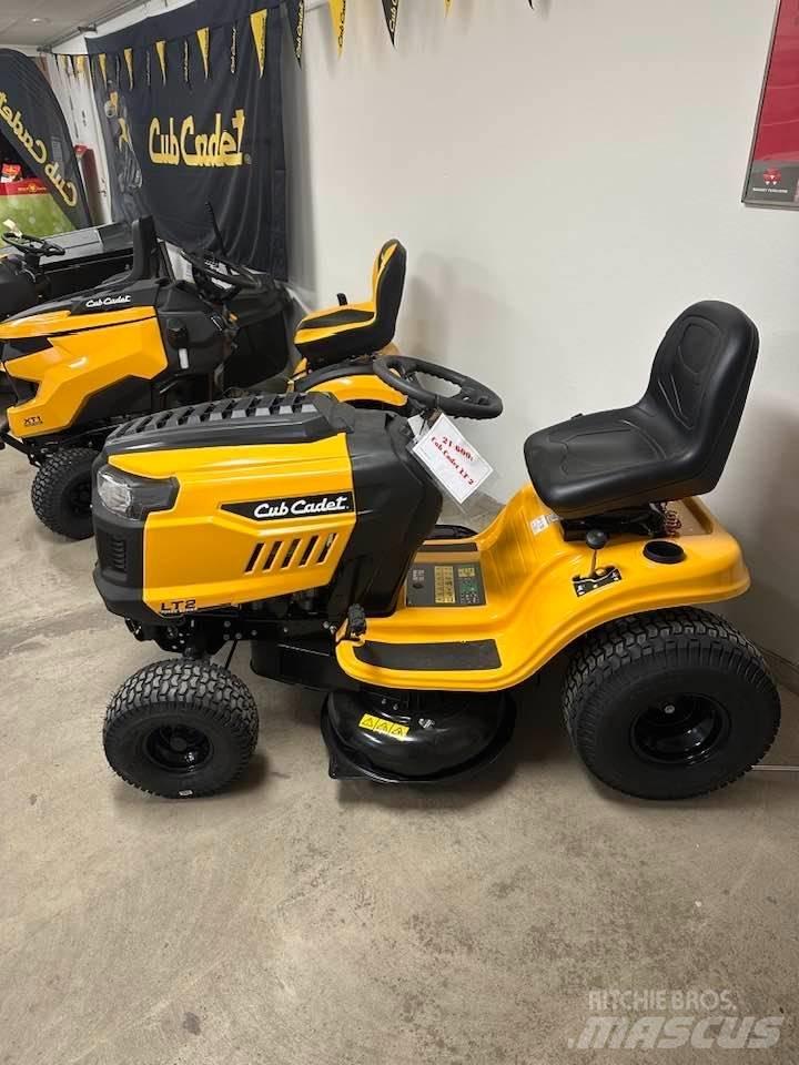 Cub Cadet LT 2 NS92 Mobil çim biçme makineleri