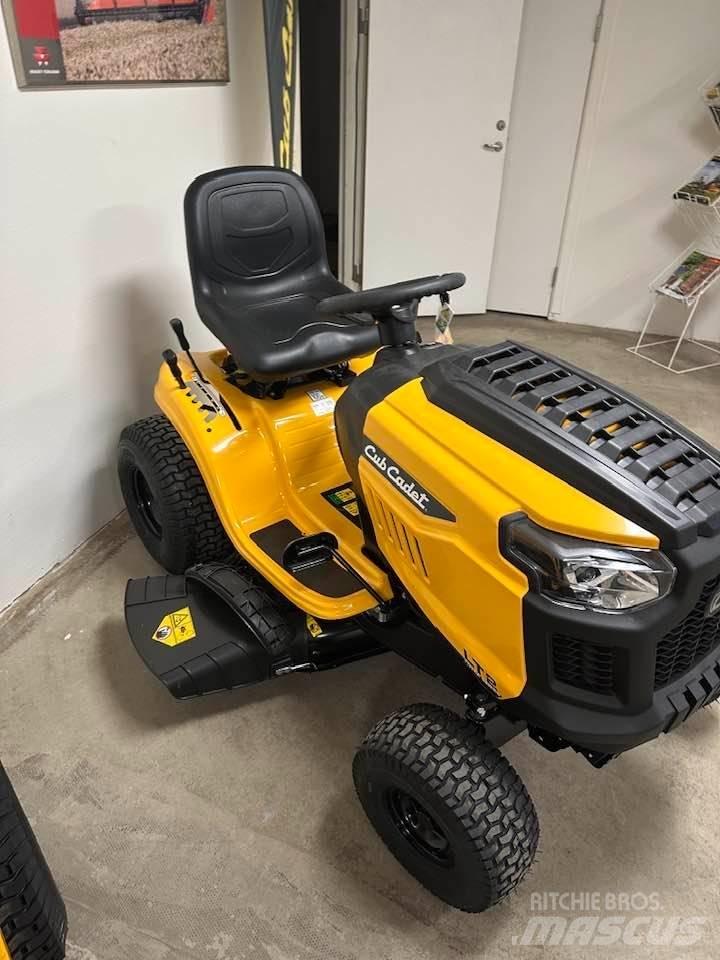 Cub Cadet LT 2 NS92 Mobil çim biçme makineleri