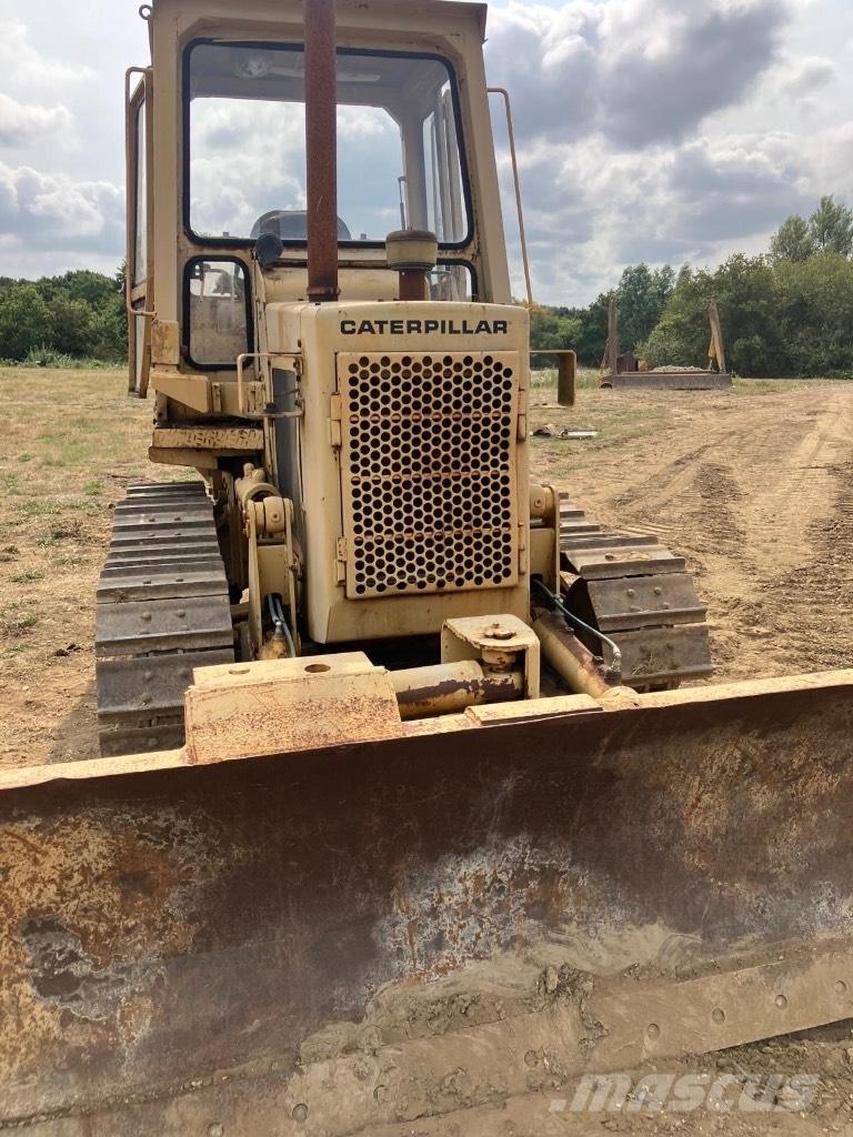 CAT D 3 B Paletli dozerler
