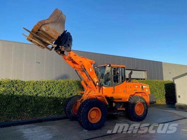 Doosan DL 200 Tekerlekli yükleyiciler