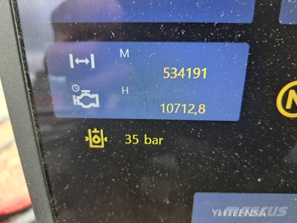 Komatsu 911 Biçerdöverler