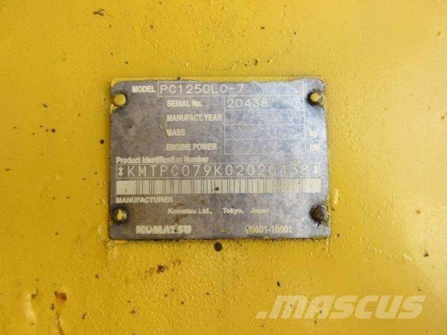 Komatsu PC1250 LC-7 Paletli ekskavatörler