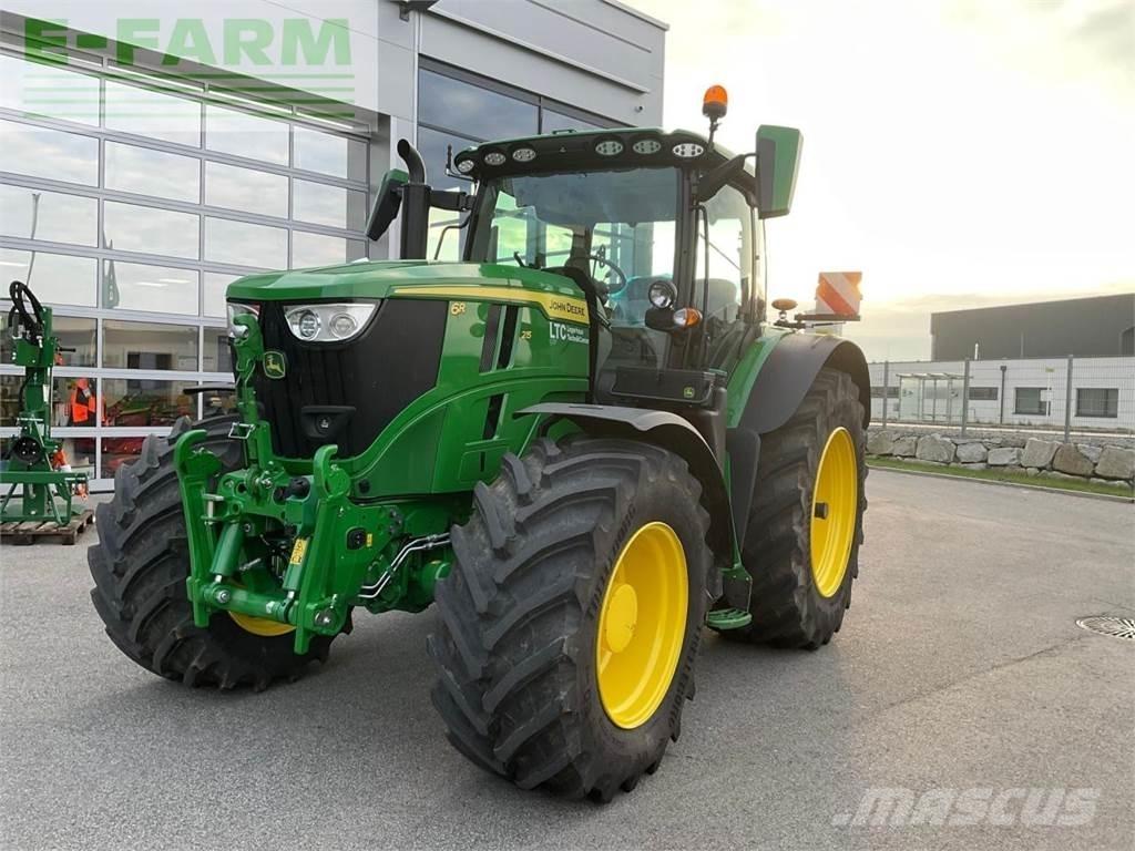 John Deere 6R 215 Traktörler