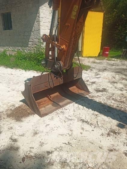 CASE WX 210 Lastik tekerli ekskavatörler