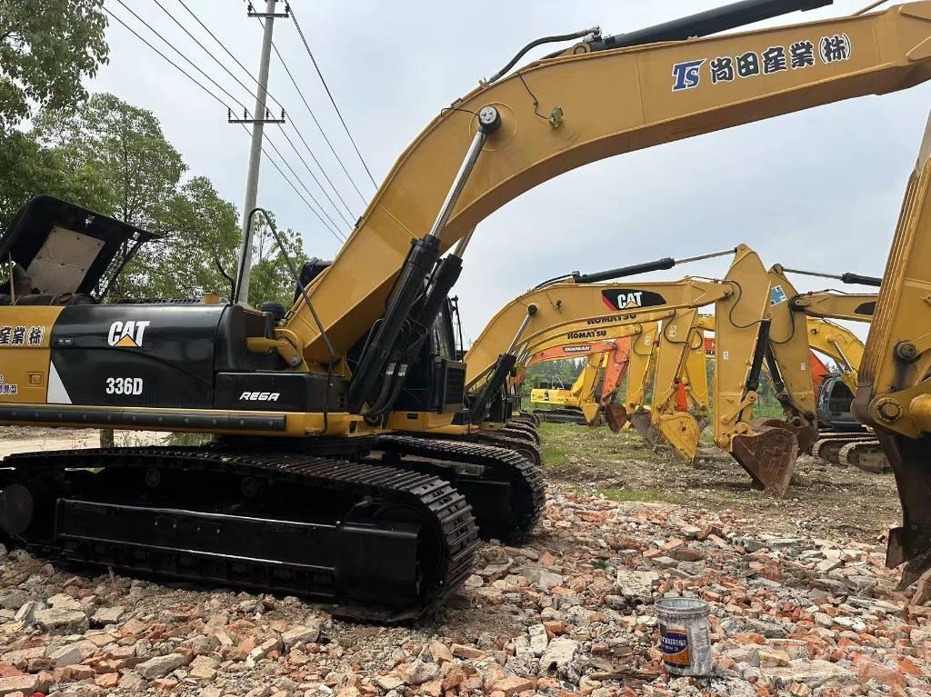 CAT 336 D Paletli ekskavatörler