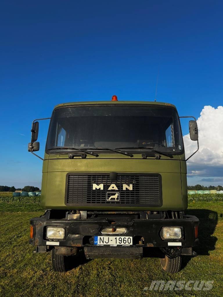 MAN 32.322 Tomruk kamyonlari